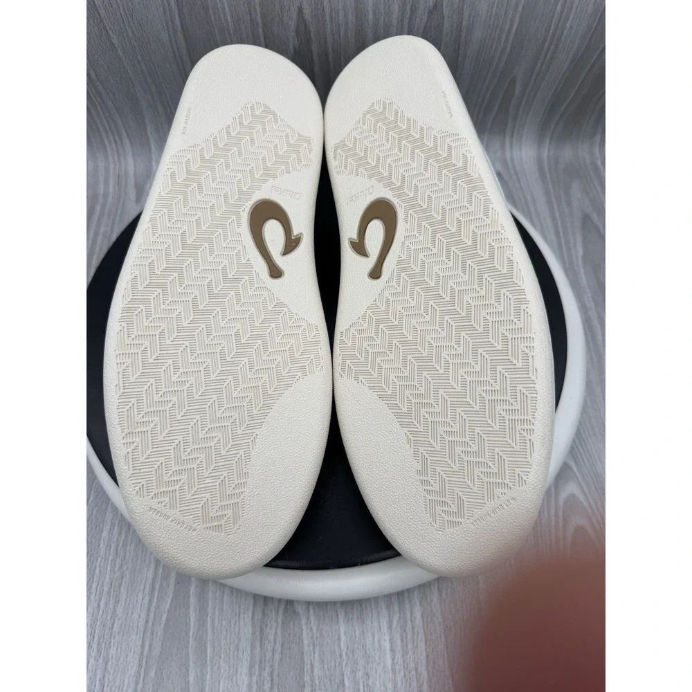 OluKai Punini Mens Size 11.5 Off White Aloha Navy Court Casual Shoes Sneakers